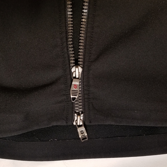 Victorinox / Swiss Army Black Jacket - Picture 4 of 9